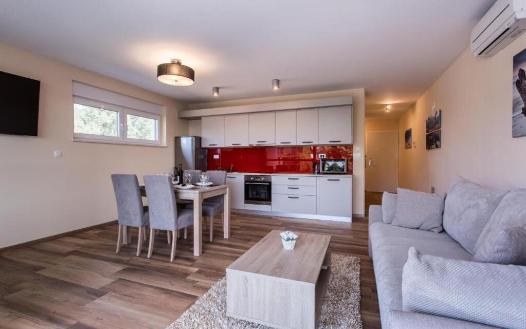 Apartments Marina Malinska Extérieur photo