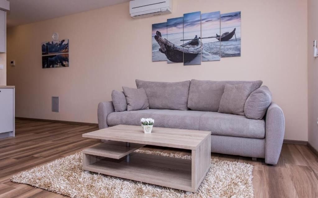 Apartments Marina Malinska Extérieur photo